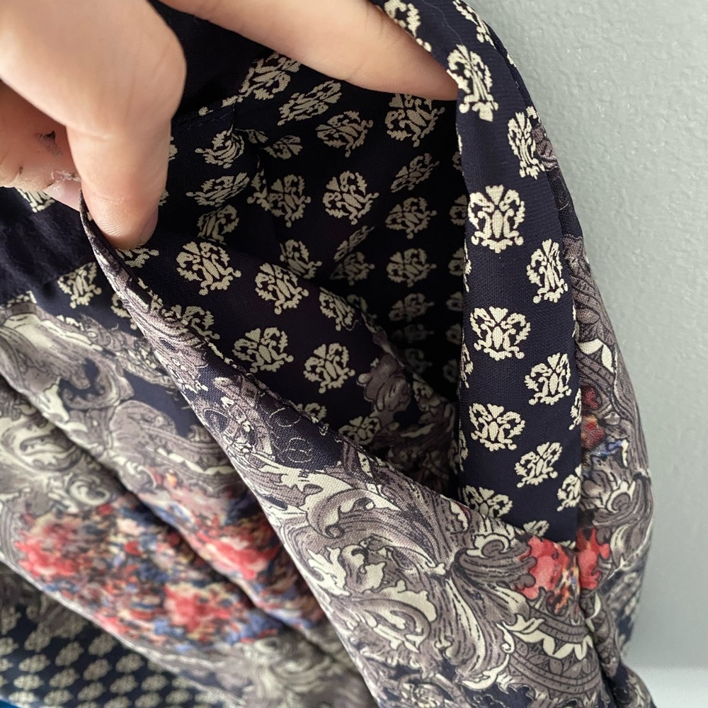 patterned romper (with pockets!) - Picture 4 of 5
